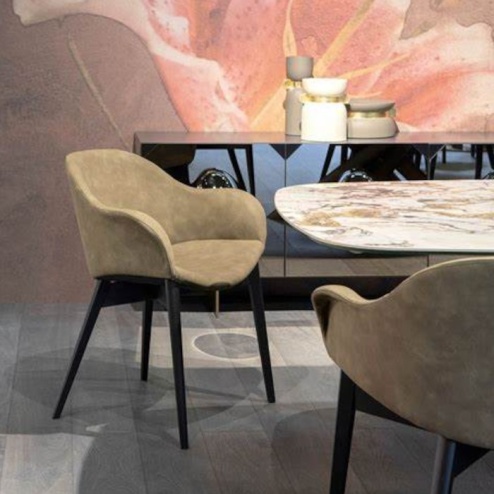 Poltroncina Hug Struttura Legno Tonin Casa