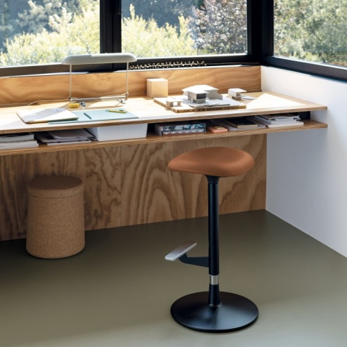 Sgabello Pilat Kristalia